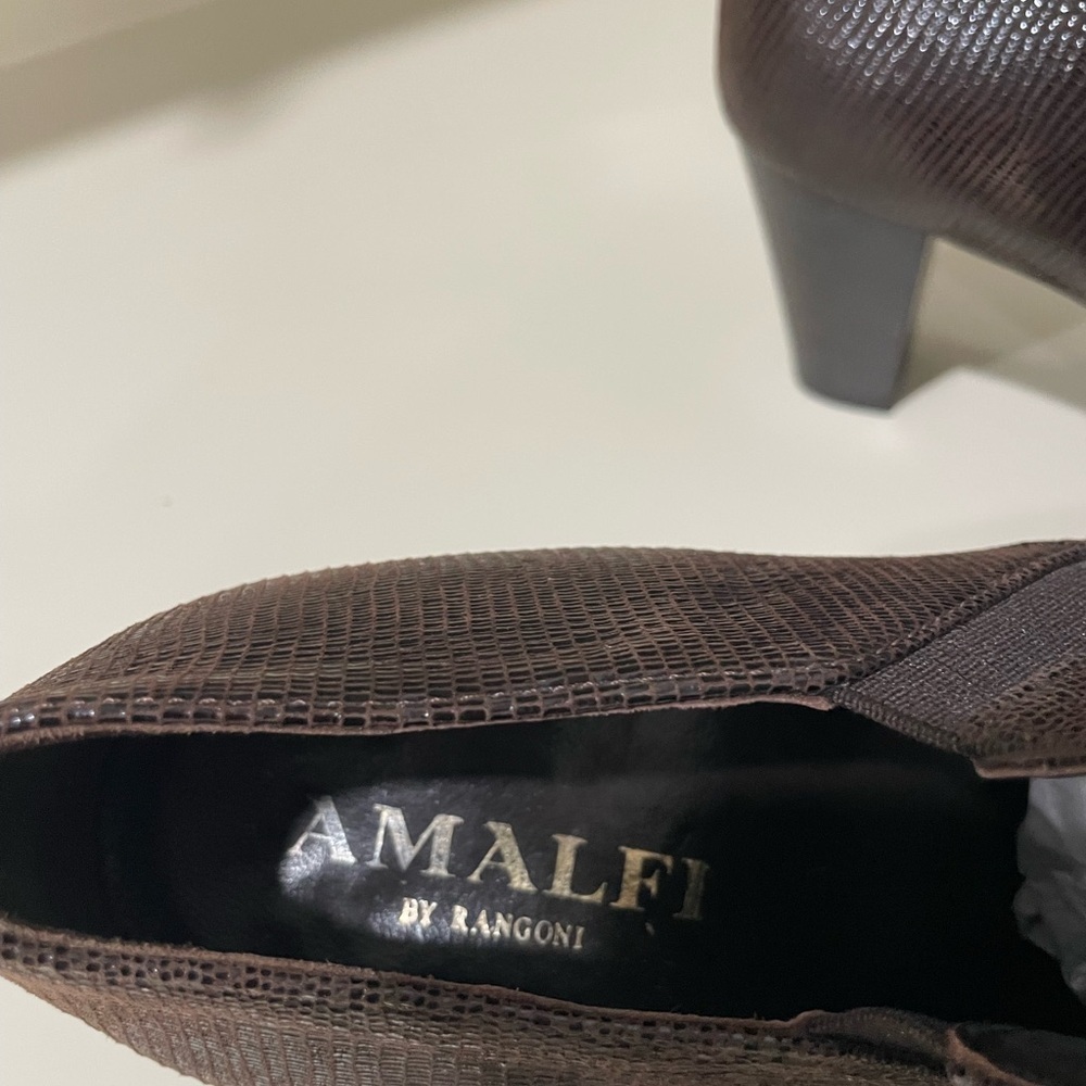 Amalfi Dark Brown Textured Heels - Picture 9 of 9